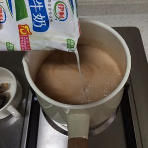 简易版蒙古奶茶（咸奶茶）的做法步骤 第4步