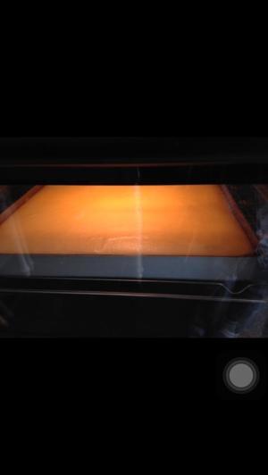 小铃铛彩绘蛋糕卷--在家温婉地做条蛋糕卷过圣诞的做法步骤 第6步