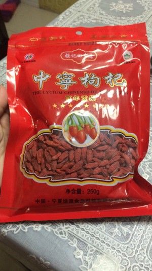 枸杞大枣银耳汤的做法步骤 第3步