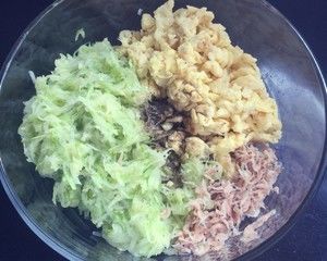 发面馅饼/西葫芦鸡蛋馅饼的做法步骤 第6步