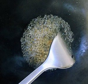 红烧肉-🥩妈妈制作味道.                 悦悦家（天津卫）的做法步骤 第6步