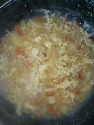 银耳雪梨润肺甜汤（快速泡发银耳，莲子）的做法步骤 第5步