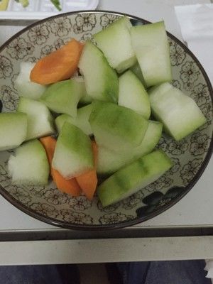 排骨冬瓜海带汤的做法步骤 第1步