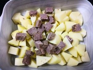 红咖土豆焖牛肉的做法步骤 第1步