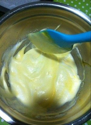 八寸彩虹蛋糕胚的做法步骤 第5步