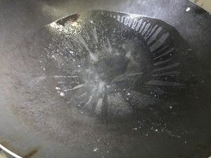 煎鱼技巧(不脱皮)的做法步骤 第3步