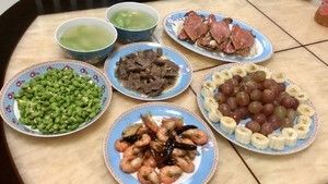 没有什么是吃顿好吃的不能解决的的做法步骤 第1步