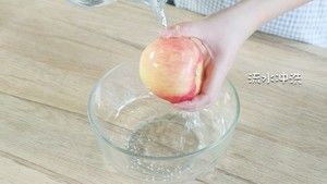 止泻苹果泥  8M+的做法步骤 第3步