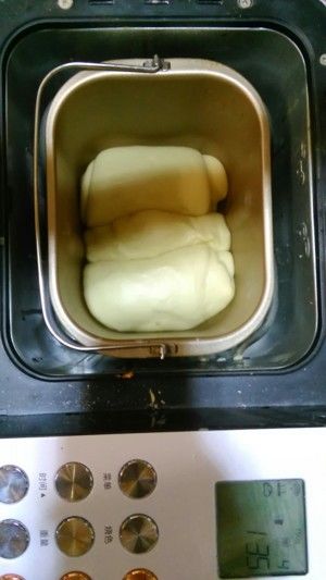 橄榄油一次发酵吐司  超松软拉丝的做法步骤 第3步