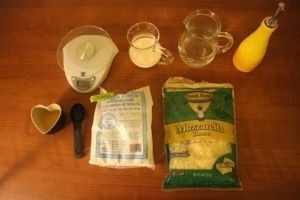 巴西奶酪小面包 Pao De Queijo的做法步骤 第1步