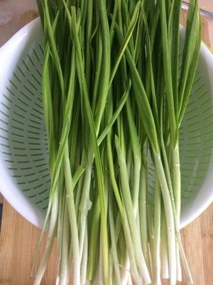 少油蒜苗炒牛肉丝的做法步骤 第3步