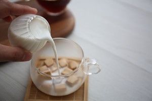 古早味绢豆腐奶茶(仿厝内小眷村,快手绢豆腐替代布丁方案的做法步骤 第3步