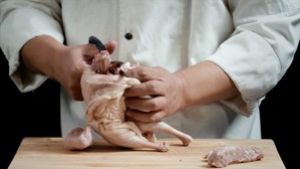 八宝葫芦鸭｜美食台｜中秋节特辑的做法步骤 第1步