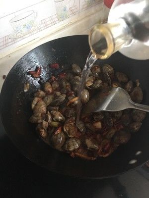 辣炒花蛤（吐沙密招）的做法步骤 第4步