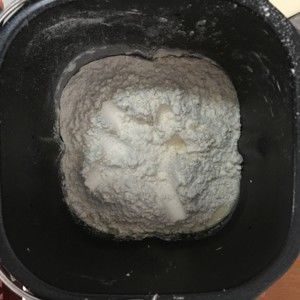 面包机版奶酪面包的做法步骤 第2步