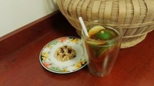 摇出香港街头的夏日透心凉——最传统最正点的手摇港式柠茶的做法步骤 第4步