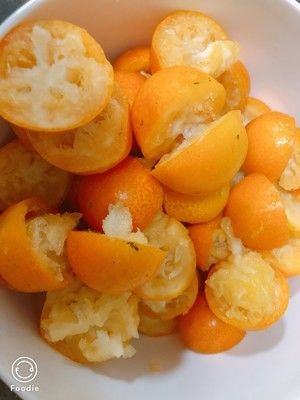 小美版·金桔蜜饯的做法步骤 第1步