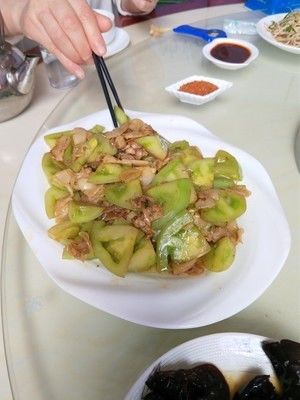 西红柿炒五花肉的做法步骤 第2步