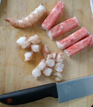 新手零失误美味海鲜饼的做法步骤 第1步