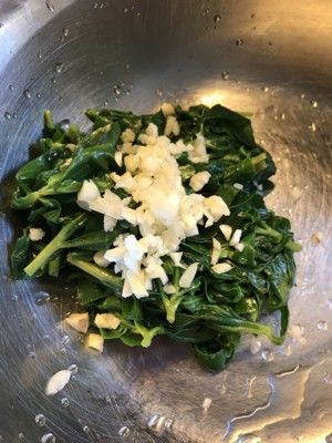 养心草食谱之一《凉拌养心草》的做法步骤 第4步