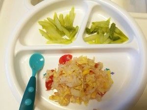 菠萝炒饭（一岁以上婴儿辅食）的做法步骤 第2步