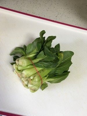 一招教你迅速消灭过年亲戚送的手工馍馍—炒馍花的做法步骤 第4步