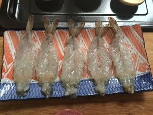 旋风虾排（≧∇≦）好吃的不得了的做法步骤 第1步
