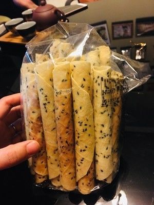 香酥脆芝麻蛋卷，小时候的味道的做法步骤 第1步