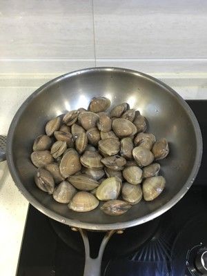 黄蚬子（最鲜的煮黄蚬子方法）的做法步骤 第2步