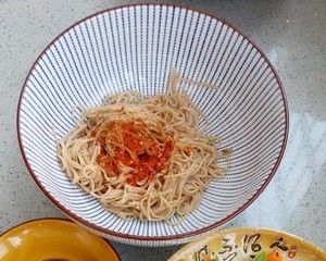 十五分钟做油泼凉面的做法步骤 第2步