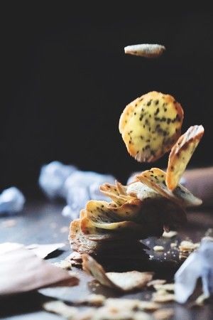 中国传统的甜品零食登场了，香酥芝麻薄片的做法步骤 第8步