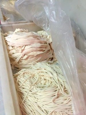 看白鹿原，吃油泼面！（非自己做面版）的做法步骤 第1步