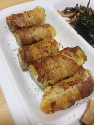 【原始饮食】五花奶酪牛油果卷的做法步骤 第6步