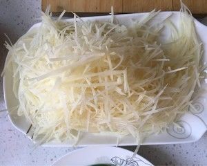 营养素炒土豆丝的做法步骤 第1步