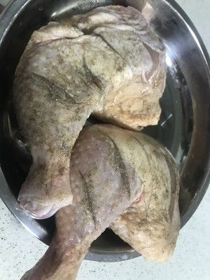 深秋的暖暖烤鸡的做法步骤 第1步