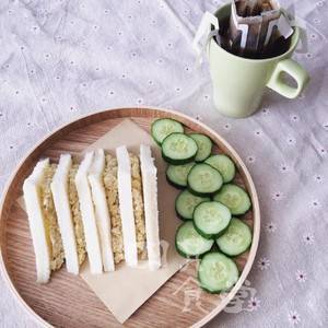 【四月食堂】21 · 立志做不平凡的吐司，一周吐司不重样！的做法步骤 第1步