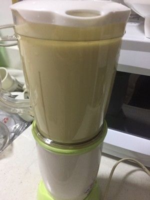 减肥代餐—香蕉“奶”昔的做法步骤 第4步