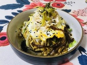 葱油鸡丝拌面的做法步骤 第2步