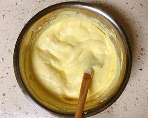 【绵软软de电饭锅蛋糕】第1次就成功哒👉炒鸡好吃de彤小宝鸭鸭蛋糕的做法步骤 第12步