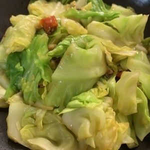 只用一勺油，做出媲美饭店的手撕包菜，秘诀就是……的做法步骤 第10步