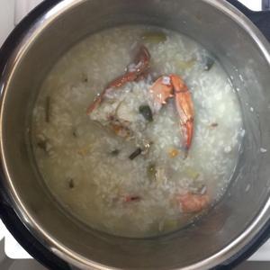 高压锅版海鲜粥的做法步骤 第6步