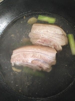 秘制把子肉的做法步骤 第4步