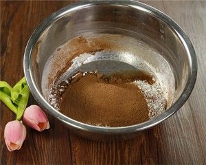 长颈鹿蛋糕卷的做法的做法步骤 第2步