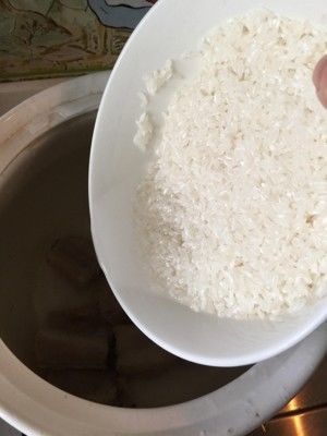 堂妈教你做潮汕海鲜粥的做法步骤 第6步