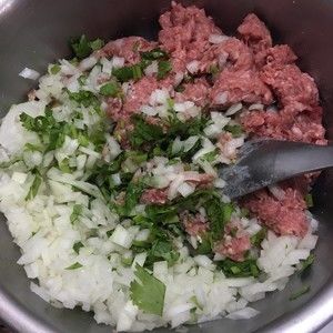 女儿最爱的羊肉水饺的做法步骤 第1步