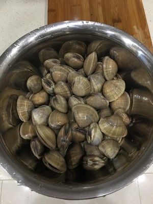 黄蚬子（最鲜的煮黄蚬子方法）的做法步骤 第1步