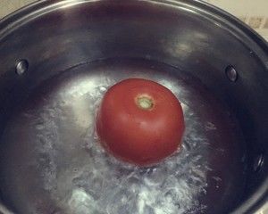 简易番茄意面的做法步骤 第1步