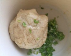 葱香苏打饼干的做法步骤 第4步