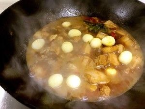 红烧五花肉炖虎皮鹌鹑蛋的做法步骤 第14步