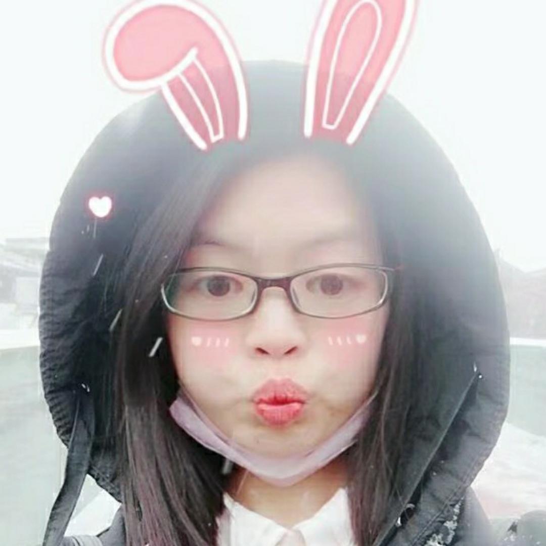 好好吃饭的精致女孩